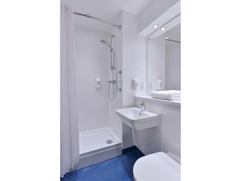 Travelodge Борнмът Стая снимка